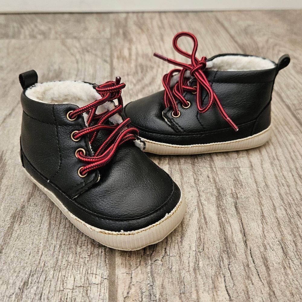 Baby Gap Black Boots Size 6-12M